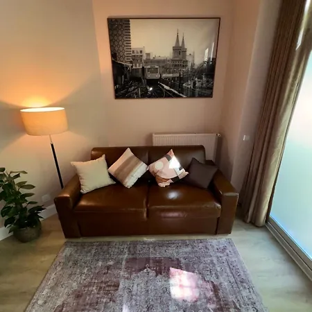 Nu Wave - Digital Check-in 3*