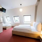 Nu Wave - Digital Check-in ホテル