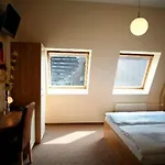 Nu Wave - Digital Check-in ホテル ベルリン