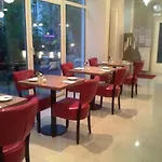 Nu Wave - Digital Check-in ホテル 3*