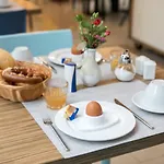 Nu Wave - Digital Check-in ホテル 3*