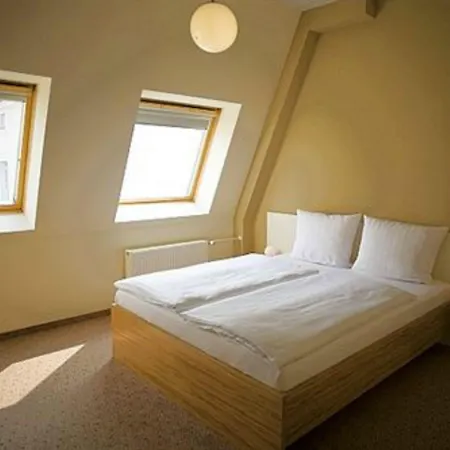 Nu Wave - Digital Check-in 3*