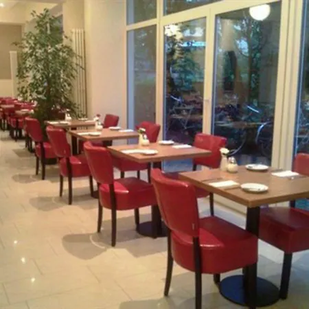 Nu Wave - Digital Check-in 3*