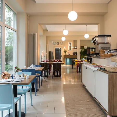 Nu Wave - Digital Check-in Szálloda