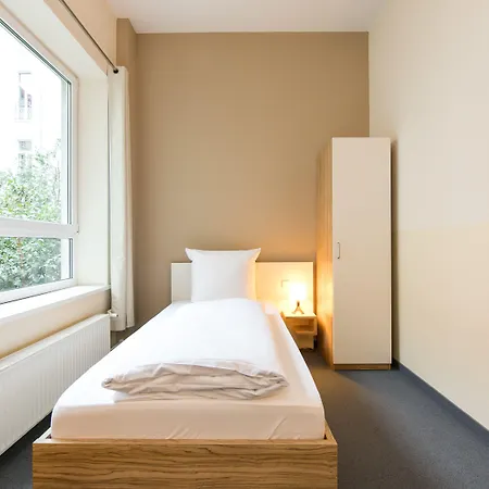 Nu Wave - Digital Check-in 3*