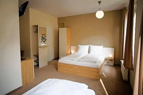 Nu Wave - Digital Check-in 3* Berlín