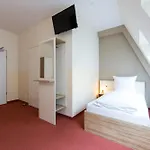 Отель Nu Wave - Digital Check-in 3*