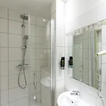 Отель Nu Wave - Digital Check-in 3*